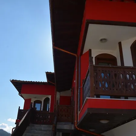 H Dzhogolanov Casa de hóspedes *