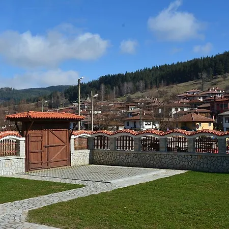 Pensjonat H Dzhogolanov 3*