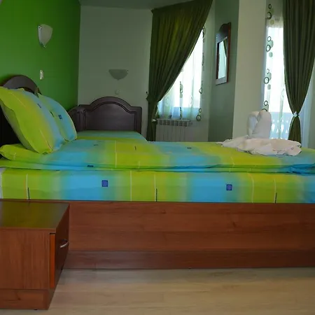 H Dzhogolanov 3*