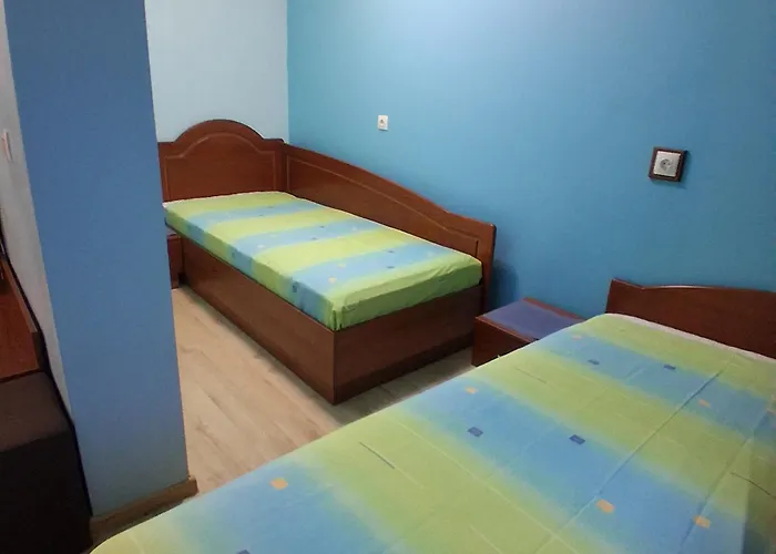 H Dzhogolanov Konukevi Koprivştitsa