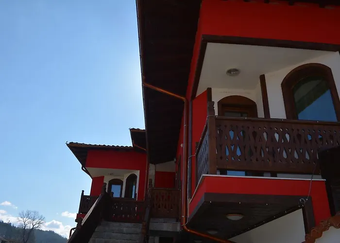 H Dzhogolanov Konukevi 3*