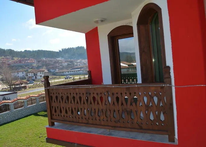 Konukevi H Dzhogolanov Koprivştitsa