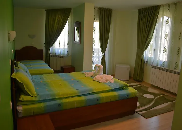 Konukevi H Dzhogolanov Koprivştitsa