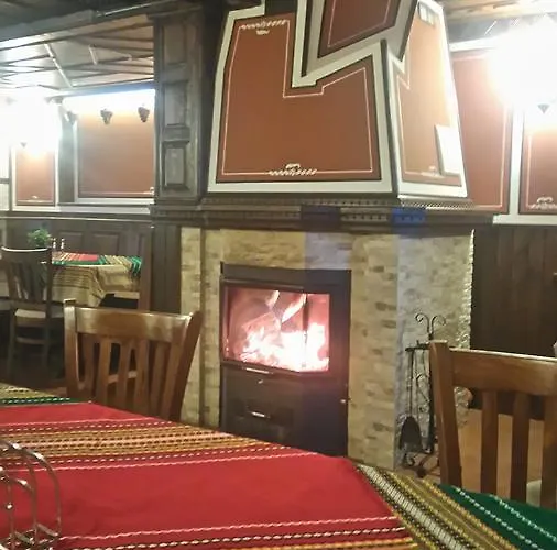 H Dzhogolanov 3* Koprivştitsa